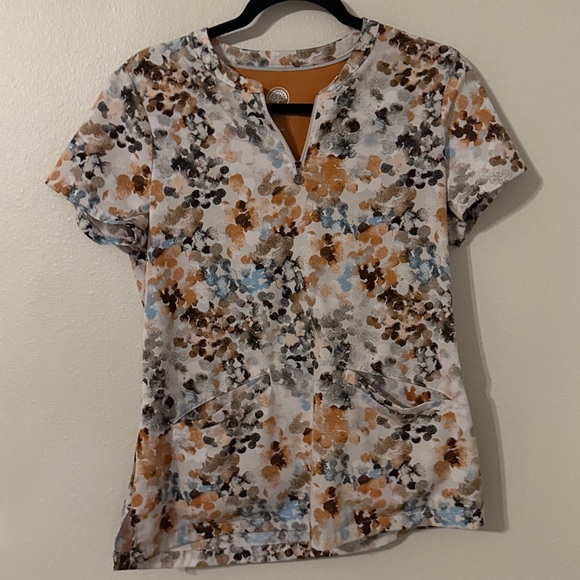 Scrubs! Lot of 9 scrubs. Grey’ Anatomy, Healing hands, Cherokee see description - Picture 4 of 15